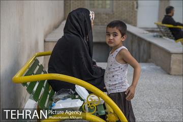 لقمه های مهربانی در محله امام زاده یحیی 2