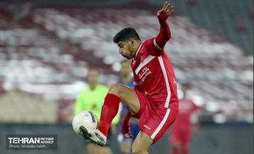 دیدار تیم های فوتبال پرسپولیس و گل گهر سیرجان 3