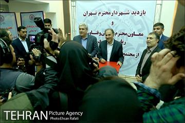 بازدید دکتر نجفی از مجتمع خدمات فناوری دانشگاه شریف‎ 17