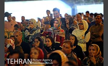 ویژه برنامه شادستان 98 در بوستان پرواز 21