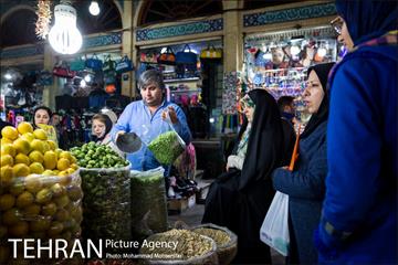 تهران یک شب مانده به یلدا 10