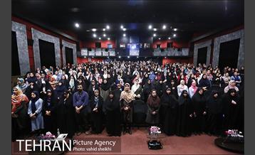 نشست تخصصی روز دختر با عنوان زمانی برای تو  1