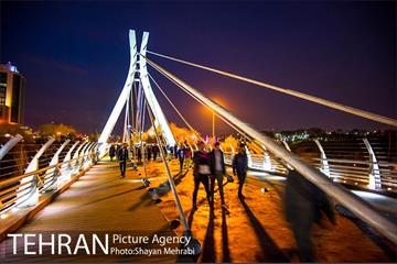 ساعت زمین در تهران 19