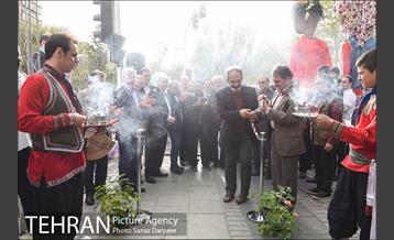 افتتاح نوروزگاه هنر در پیاده‌راه بلوار کشاورز 29