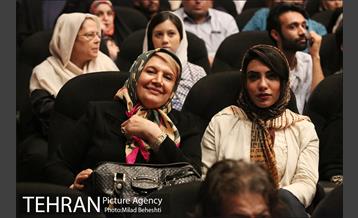 مراسم افتتاحیه فیلم هیهات‎ 21