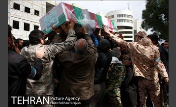 تشییع سه شهید گمنام در میدان فاطمی 26