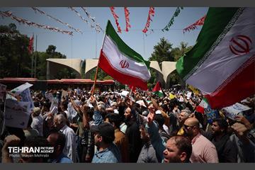 جمعه «خشم و نصر» در تهران 44