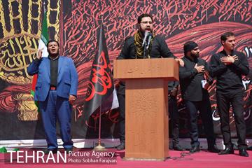 عزاداری تاسوعا در میدان امام حسین(ع) 11