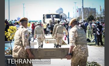 جشن تحویل سال ۱۴۰۰ در میدان آزادی  20