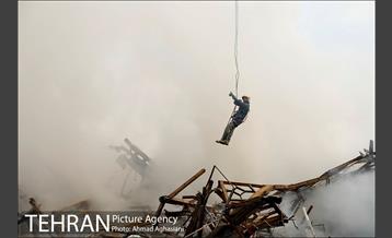 این مرد آتش نشان است 3