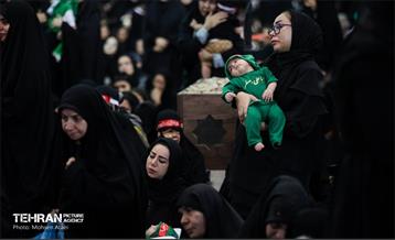 مراسم شیرخوارگان حسینی در مصلای تهران 9