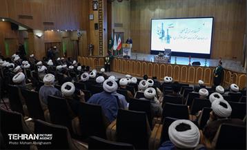 نشست هم‌اندیشی فصلی ائمه جماعات منطقه ۲۰ تهران 18