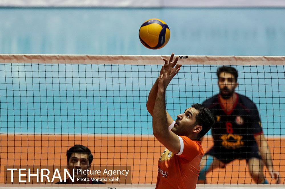 دیدار تیم های والیبال سایپا و خاتم یزد 4