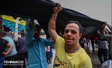 اهتزاز اَبَر پرچم متبرک ابا عبدالله حسین(ع) 27