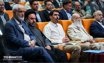 یکصد و بیست‌وسومین جلسه مجمع شهرداران کلان‌شهرهای ایران 26
