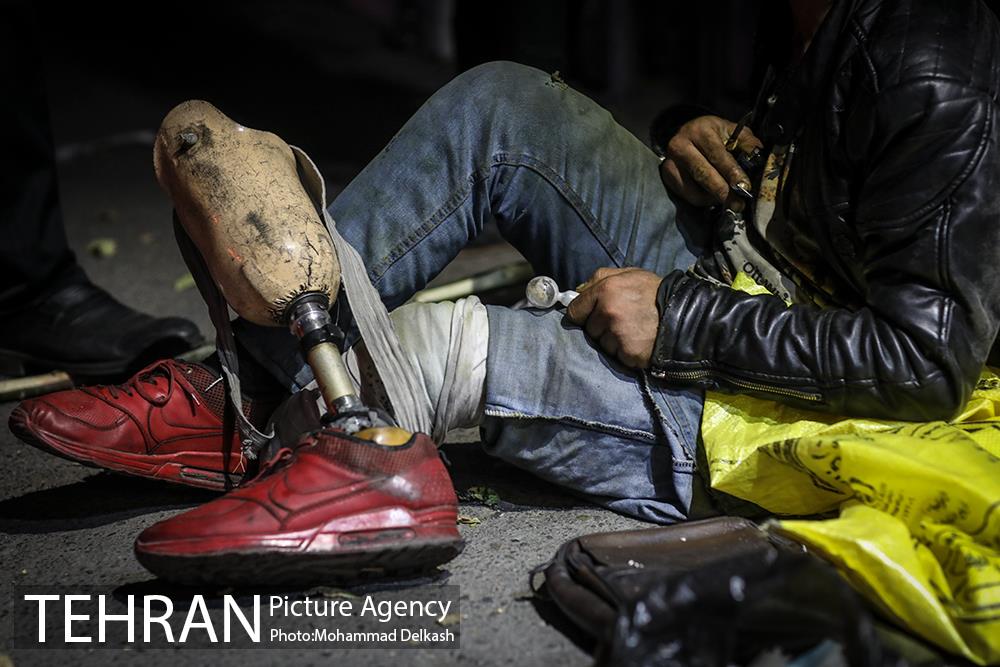 شب های تهران،فوریت خدمات اجتماعی 9