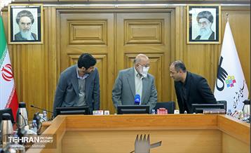 نشست خبری رئیس شورای اسلامی شهر و اعضای کمیسیون برنامه بودجه  3