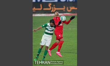 دیدار ذوب اهن و پرسپولیس در لیگ برتر فوتبال