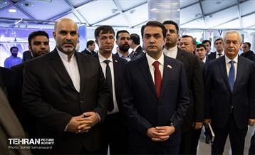 بازدید شهردار دوشنبه از برج میلاد 5