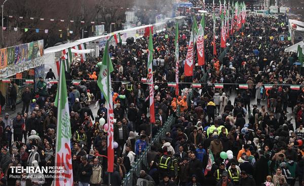 جشن نیمه‌شعبان در میدان ولی‌عصر (عج) 2 21