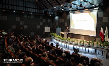 نخستین نشست تخصصی مدیران حوزه سرمایه انسانی واحد‌های تابعه شهرداری تهران 16