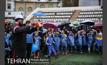 پیاده روی خانوادگی 4