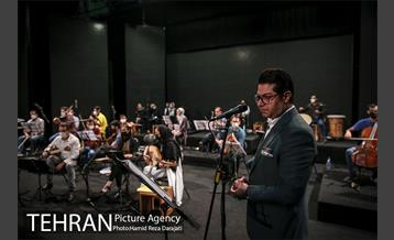 تمرین کنسرت آنلاین نغمه های تهران در برج میلاد 24