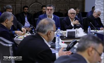 دیدار شهردار  تهران با اصناف و هیئت امنای بازار تهران 18