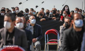 مراسم تشییع و خاکسپاری دوشهید گمنام دفاع مقدس در دریاچه چیتگر 38