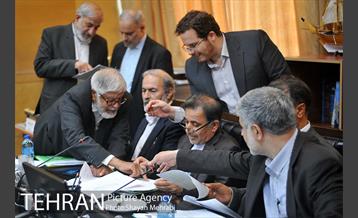 جلسه کمیسون عمران مجلس شورای اسلامی با حضور شهردار تهران 11