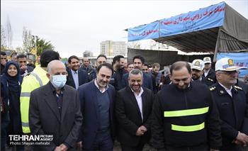 مانور برف روبی در منطقه ۳ تهران 19