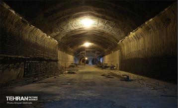 اینجا کارگاهه؛ مترو ورزشگاه تختی 2