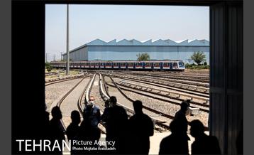 مراسم بهره برداری از 2 رام قطار جدید مترو 16