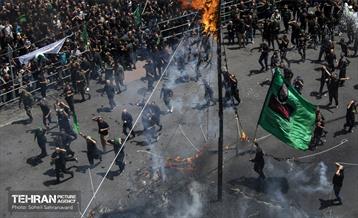 خیمه سوزان ظهر عاشورا در چهارراه گلوبندگ 8