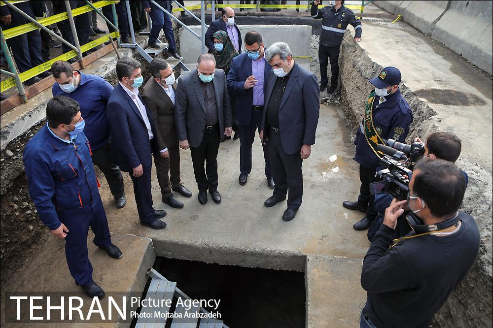 بازدید شهردار تهران از پروژه کانال شماره یک بزرگراه آزادگان 21