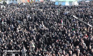 عزاداری شهادت امیرالمومنین (ع) در میدان امام حسین (ع) 58