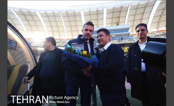 دیدار تیم های استقلال تهران و سپاهان 17