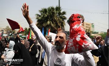 تجمع ضد اسرائیلی در میدان فلسطین 9