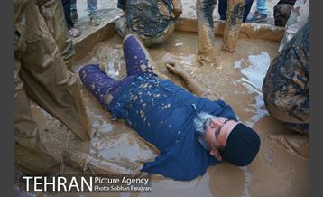 "آیین گل" لرستانی های مقیم تهران 21