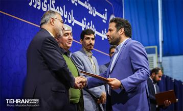 آیین رونمایی از تاکسی‌ون‌های جدید شهرداری تهران 18