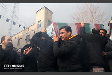 تشییع پیکر ۲۰۰ شهید گمنام دفاع مقدس در تهران 58