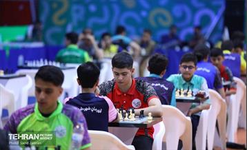 مسابقات شطرنج سومین دوره جام قهرمان شهر 17
