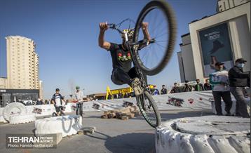 رانـد نهایی مسابقات قهرمانی موتور تریال  36