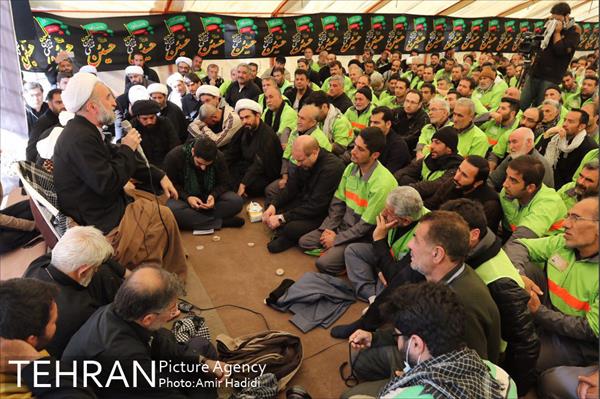 حضور شهردار تهران در جمع خدام الحسین 15