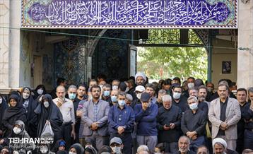 مراسم تشییع و خاکسپاری لاله های زهرایی در منطقه 5