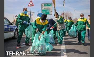 خدمات شهرداری تهران در پایان راهپیمایی ۲۲ بهمن-2 7