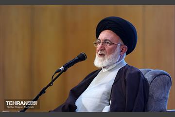 آیین تجلیل از 110 مادر و همسر شهید منطقه 20 4
