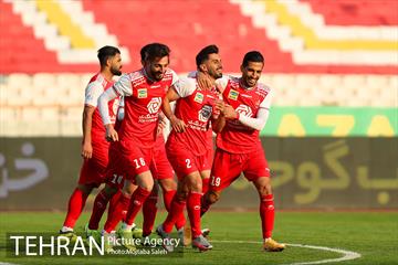 دیدار تیم های فوتبال پرسپولیس و ذوب آهن 10