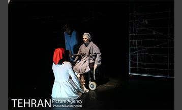 نمایش درها و دیوارها 9