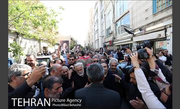 بدرقه یدالله صمدی به سوی خانه ابدی 28